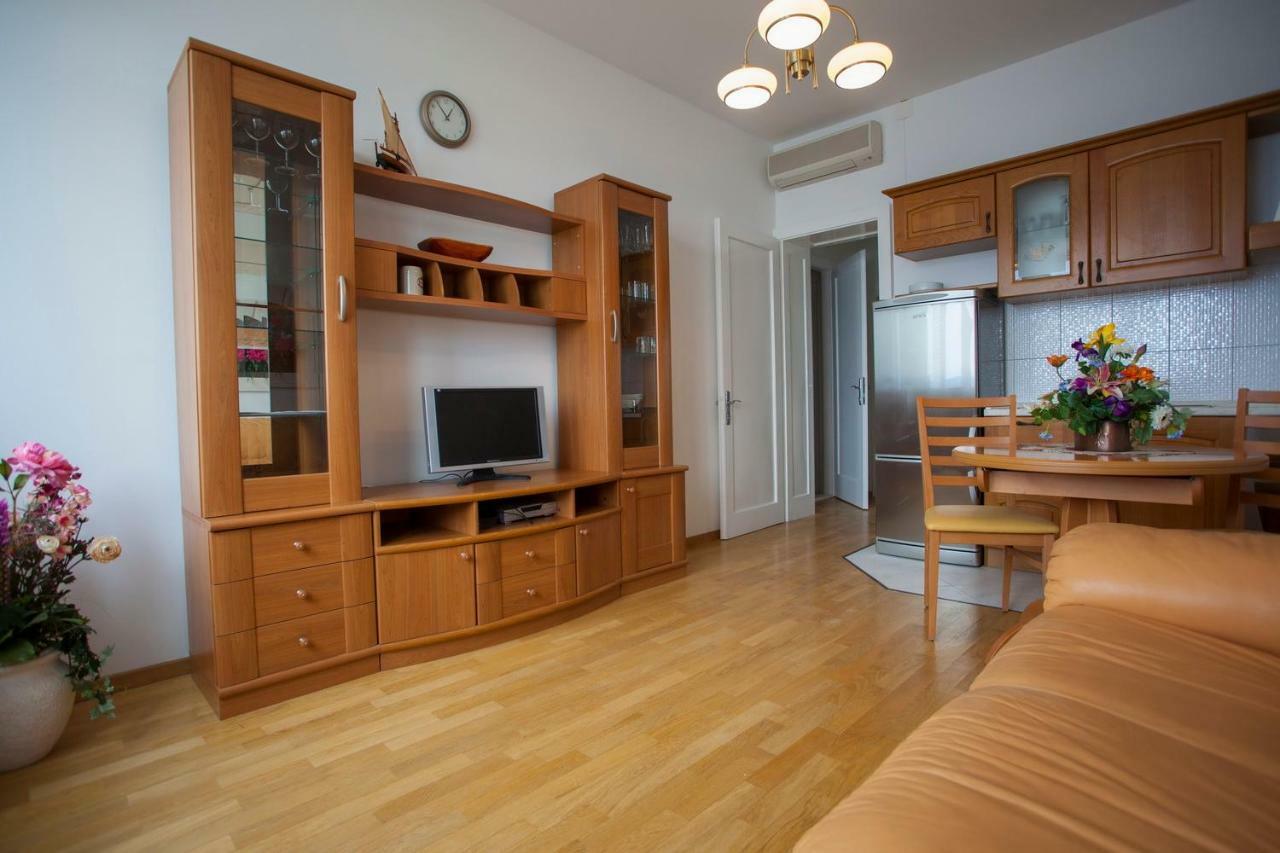 פודגורה Apartments Vlado מראה חיצוני תמונה