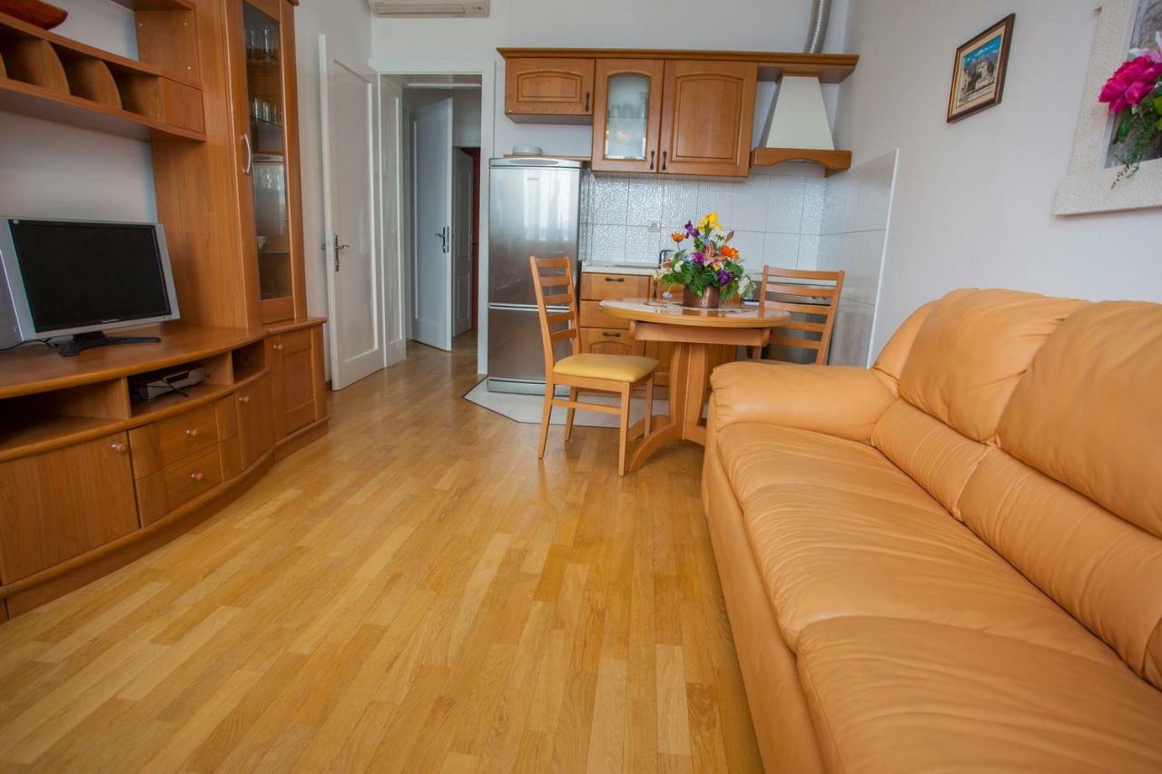 פודגורה Apartments Vlado מראה חיצוני תמונה