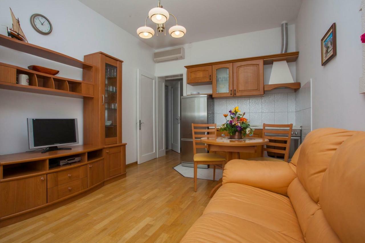 פודגורה Apartments Vlado מראה חיצוני תמונה
